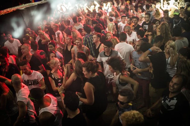 Young people dancing Young people dancing